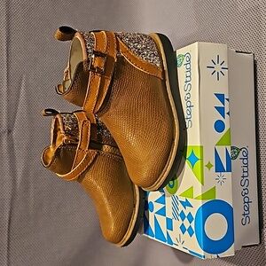 Step & Stride Ortholite Harper Brown Ankle Boot Size 7